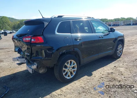 2016 Jeep Cherokee Latitude z USA, uszkodzony, nr VIN 1C4PJMCB1GW147726